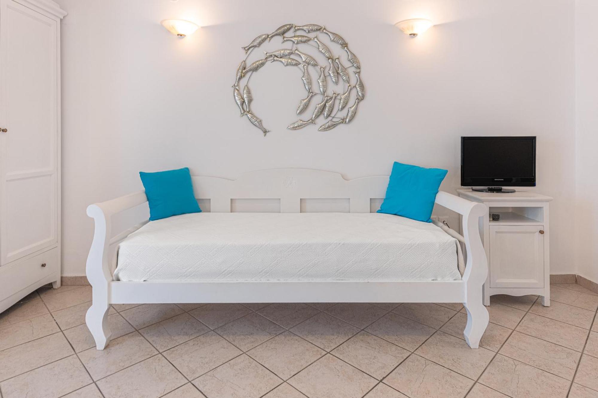 Reverie Santorini Hotel Firostefani Exterior photo